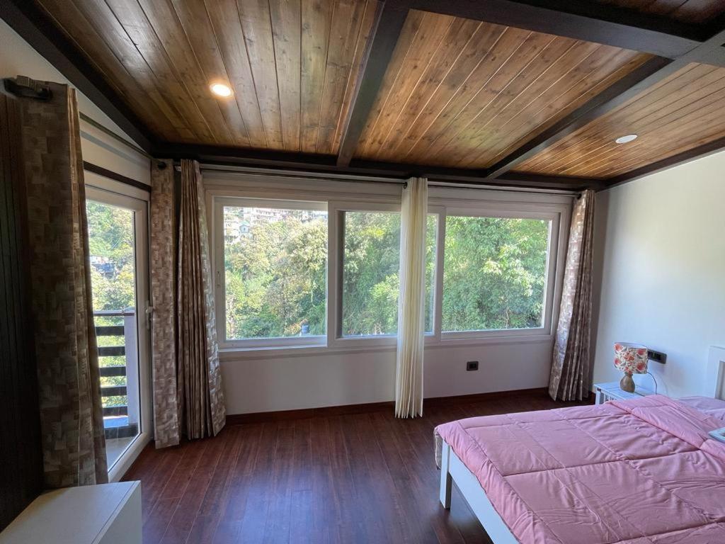 Вілла The Sky House Масурі Екстер'єр фото